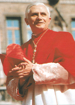 Ratzinger kardinal3