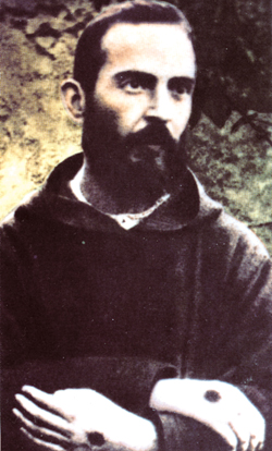 pater Pij02