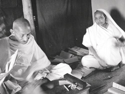 Gandhi Mahatma2