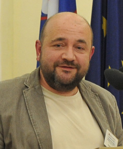 cusin kolumna 2012a