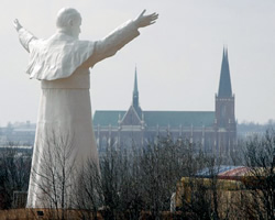mesec papežev