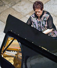 06 02 1940 Dubravka Tomsic Srebotnjak