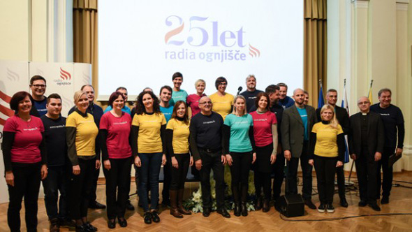 radio Ognjisce 25let0